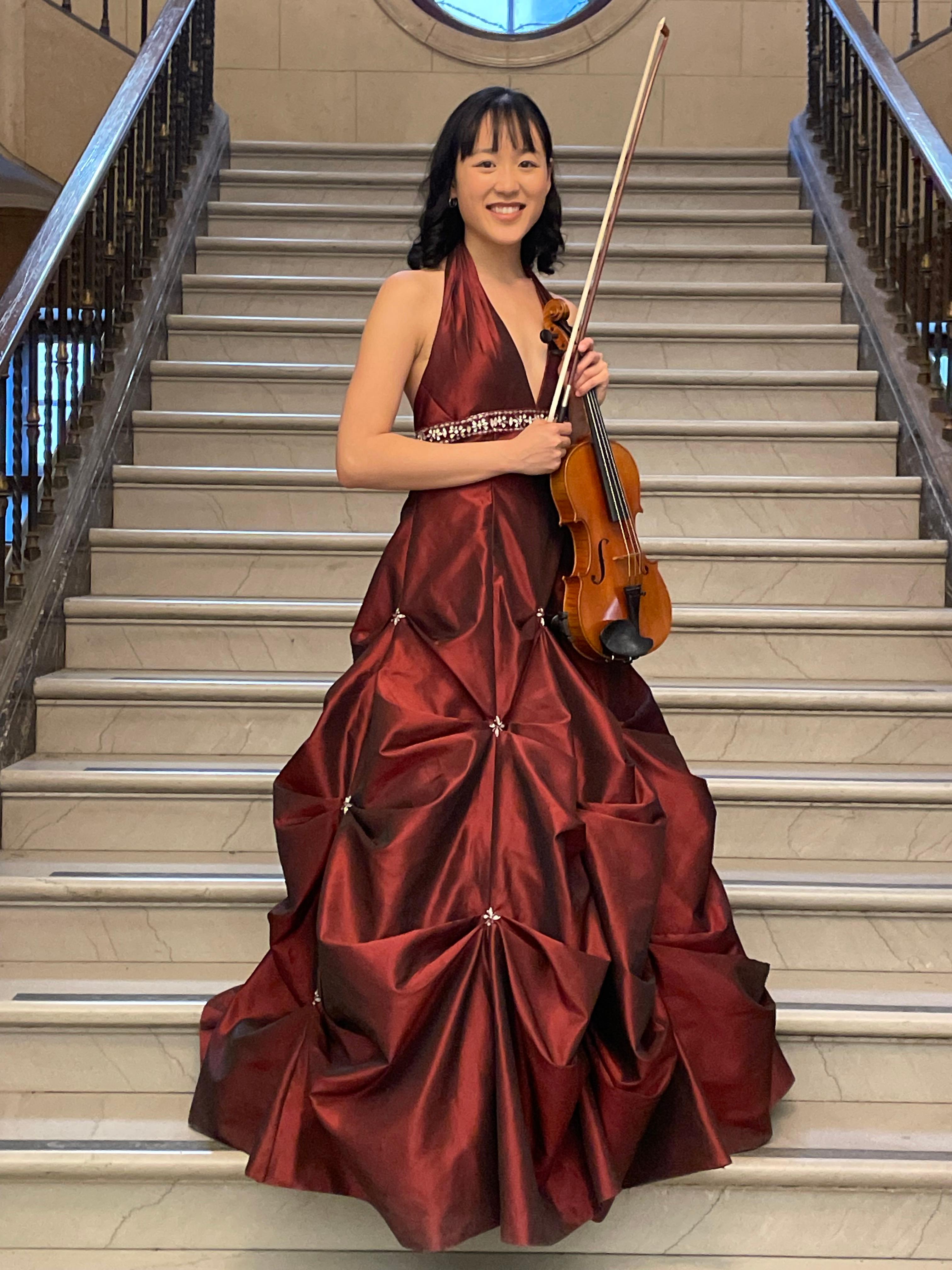 Annie-Chen-Violin-Teacher-Headshot